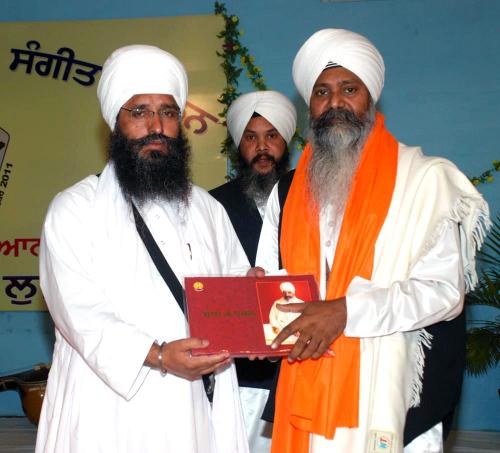 Adutti Gurmat Sangeet Samellan- 2011 (2)