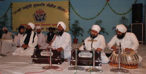 Adutti Gurmat Sangeet Samellan- 2011 (23)