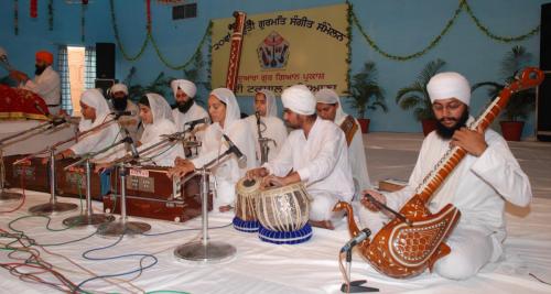 Adutti Gurmat Sangeet Samellan- 2011 (30)