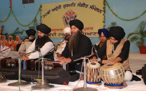 Adutti Gurmat Sangeet Samellan- 2011 (34)