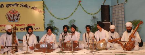 Adutti Gurmat Sangeet Samellan- 2011 (36)
