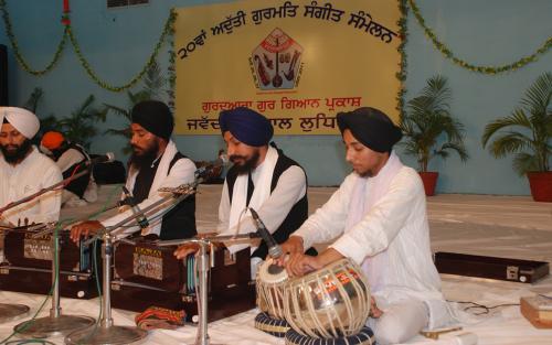 Adutti Gurmat Sangeet Samellan- 2011 (40)