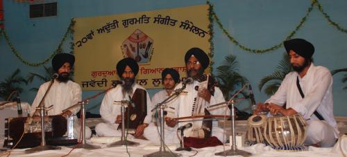 Adutti Gurmat Sangeet Samellan- 2011 (48)