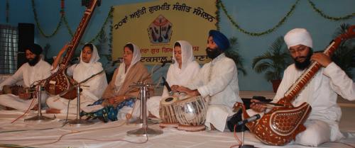 Adutti Gurmat Sangeet Samellan- 2011 (50)