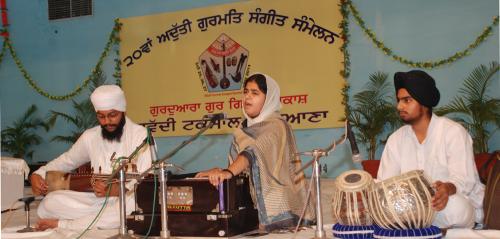Adutti Gurmat Sangeet Samellan- 2011 (59)