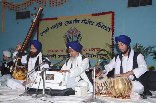 Adutti Gurmat Sangeet Samellen Jawaddi Taksal 2012 (34)
