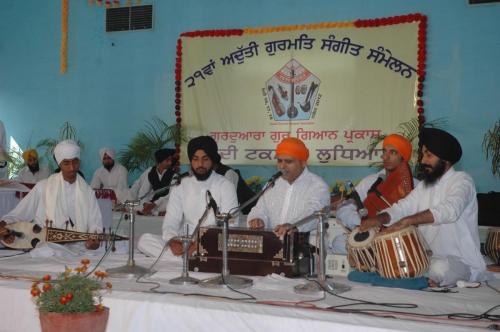 Adutti Gurmat Sangeet Samellen Jawaddi Taksal 2012 (60)