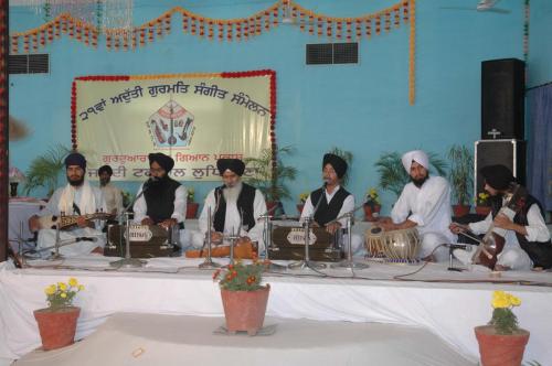 Adutti Gurmat Sangeet Samellen Jawaddi Taksal 2012 (62)