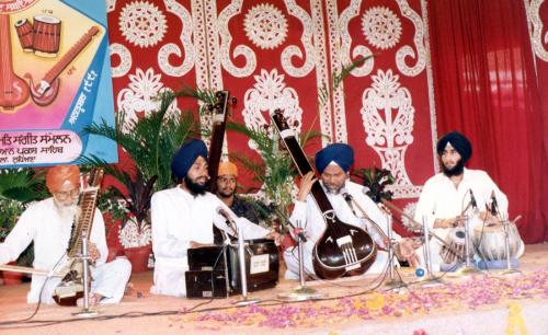 Adutti Gurmat Sangeet Samellan- 1991 (9)
