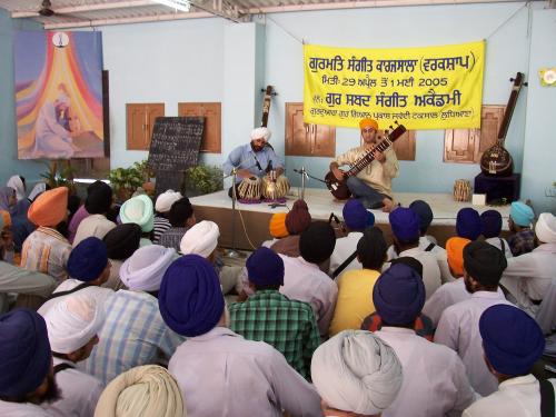 Gurmat Sangeet Workshop 2005 (11)