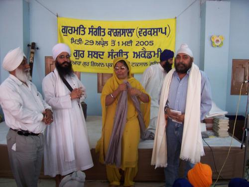 Gurmat Sangeet Workshop 2005 (19)