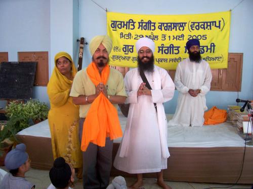 Gurmat Sangeet Workshop 2005 (20)