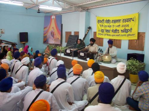 Gurmat Sangeet Workshop 2005 (6)