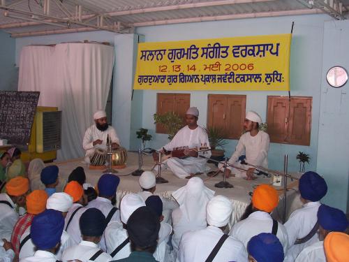 Gurmat Sangeet Workshop 2006 (15)