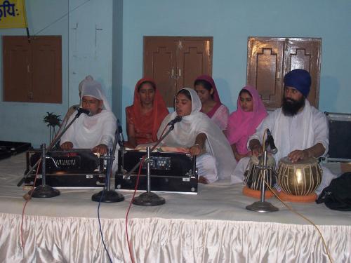 Gurmat Sangeet Workshop 2006 (21)