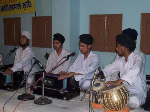 Gurmat Sangeet Workshop 2006 (23)