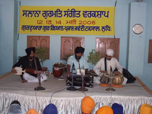 Gurmat Sangeet Workshop 2006 (30)