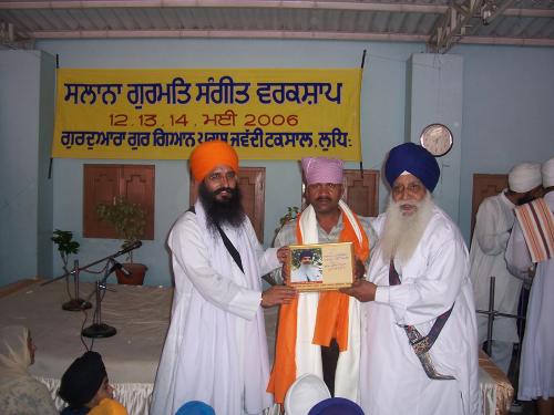 Gurmat Sangeet Workshop 2006 (52)