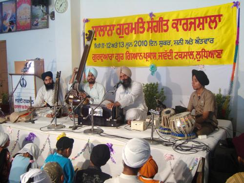 Gurmat Sangeet Workshop 2010 (11)