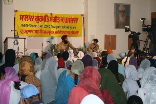 Gurmat Sangeet Workshop 2010 (25)