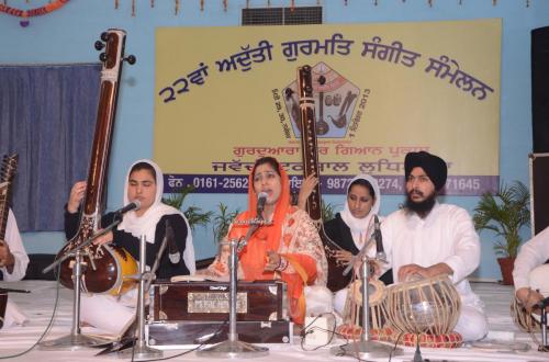 Adutti Gurmat Sangeet Samellan 2013 (27)