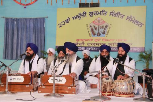 Adutti Gurmat Sangeet Samellan 2013 (52)