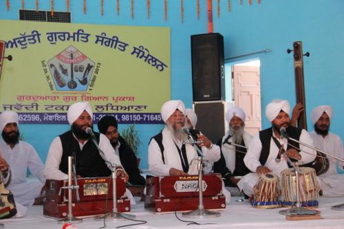 Adutti Gurmat Sangeet Samellan 2013 (58)