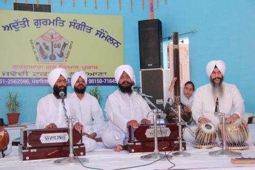 Adutti Gurmat Sangeet Samellan 2013 (65)