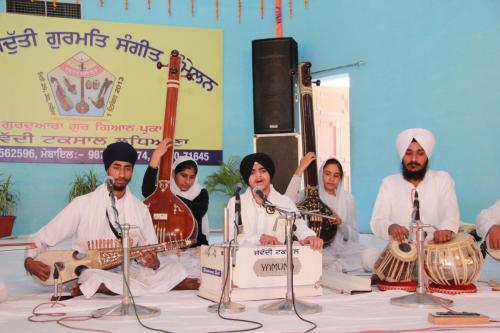 Adutti Gurmat Sangeet Samellan 2013 (66)