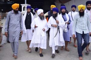 Sant-Baba-Amir-Singh-ji-and-Singh-Sahib-Giani-Gurmukh-Singh-ji-Jathedar-Takhhat-Sri-Damdama-Sahib-Sabho-ki-Talwandi 1