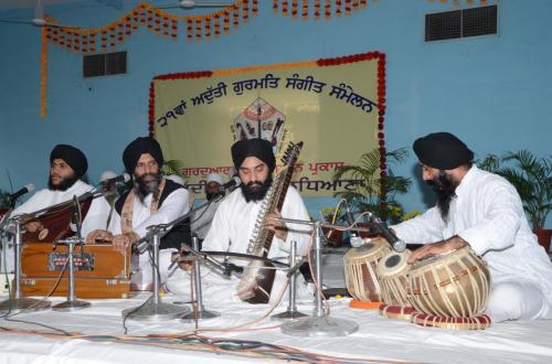 Adutti Gurmat Sangeet Samellen Jawaddi Taksal 2012 (52)