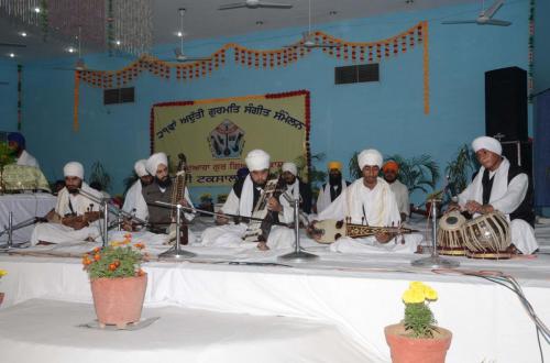 Adutti Gurmat Sangeet Samellen Jawaddi Taksal 2012 (57)