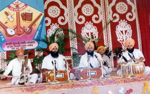Adutti Gurmat Sangeet Samellan- 1991 (48)