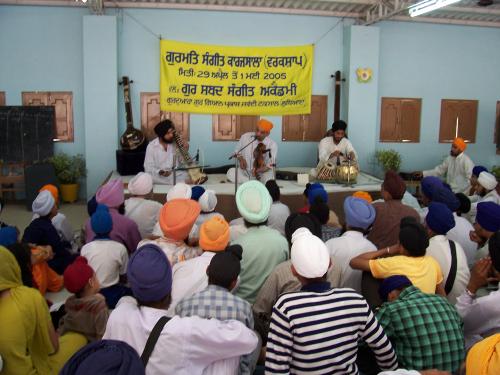 Gurmat Sangeet Workshop 2005 (10)