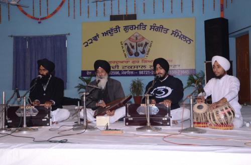 Adutti Gurmat Sangeet Samellan 2013 (10)