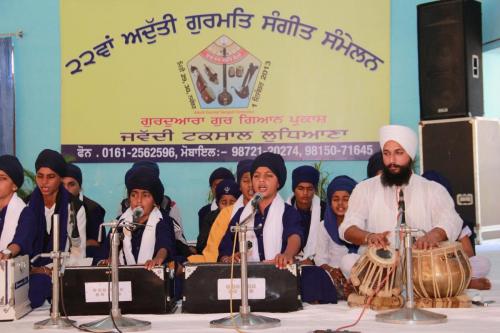 Adutti Gurmat Sangeet Samellan 2013 (68)